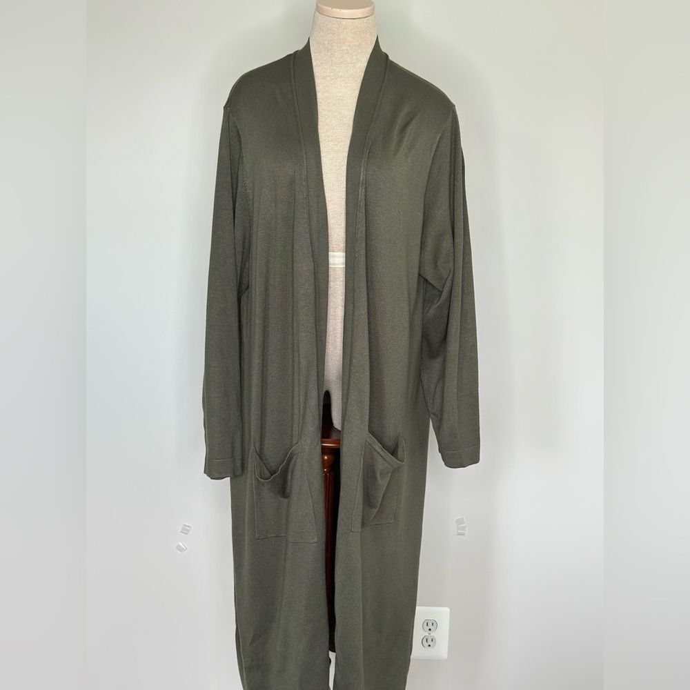 T Tahari Dark Gray Cardigan Sweater